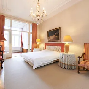 https://superior-100m2.ihotelsrotterdam.com