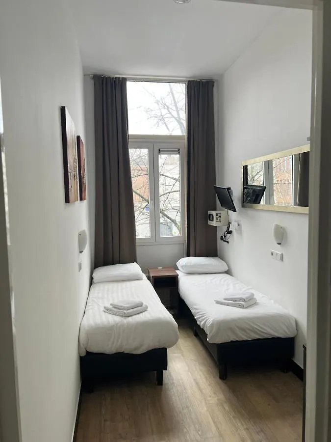 Max Hotel Amsterdam 2*,  Netherlands