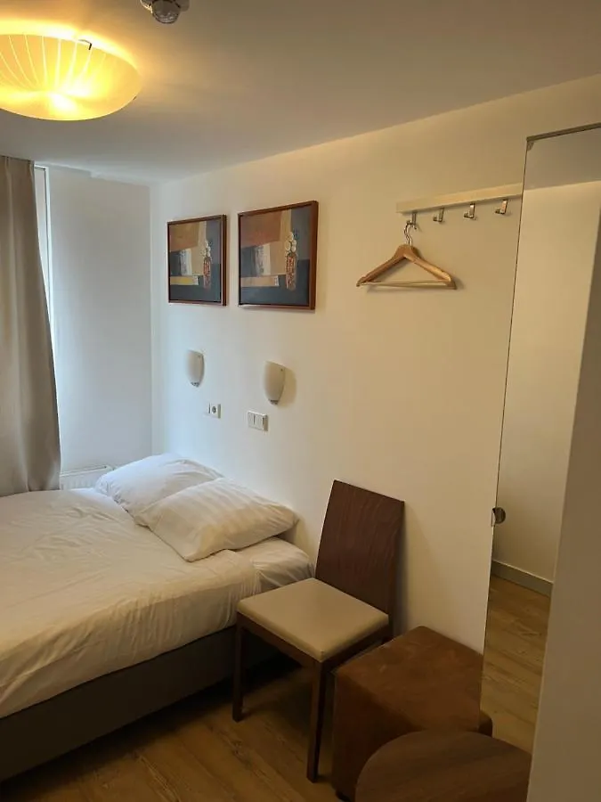 **  Max Hotel Amsterdam Netherlands