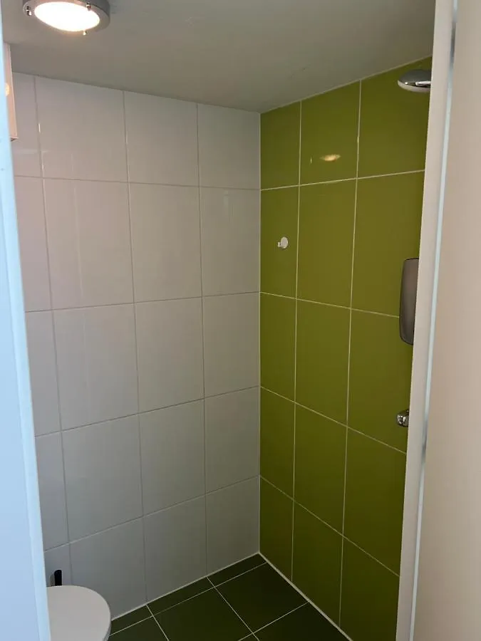 Max Hotel Amsterdam 2*,